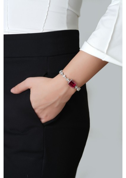 Created Ruby Taşlı 18 Ayar Beyaz Altın Kaplama Gümüş Baget Bileklik fırsatları