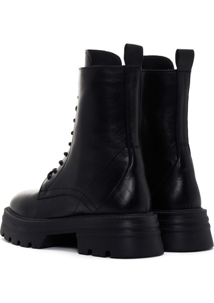 Kadın Siyah Fermuarlı Kalın Tabanlı Deri Postal Bot 25WFD550218