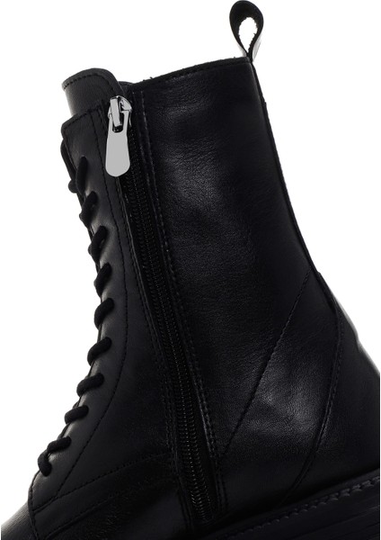 Kadın Siyah Fermuarlı Kalın Tabanlı Deri Postal Bot 25WFD550218