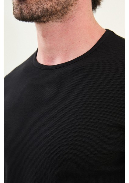 Desenli Slim Fit Kısa Kollu Pamuk Erkek T-Shirt fiyatları