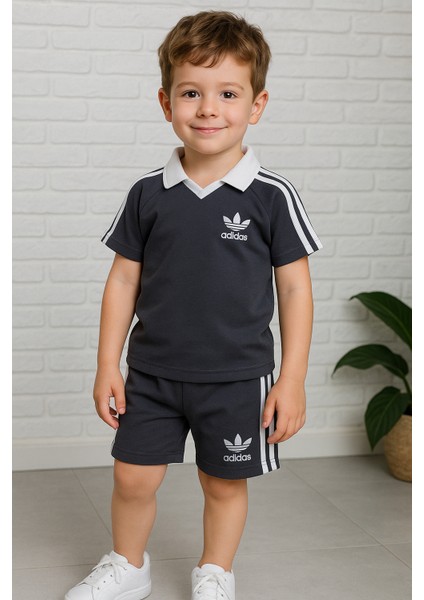 Adidas Yazı Detaylı Polo Yaka Tshirt ve Şort Alt Üst Erkek Çocuk Takım