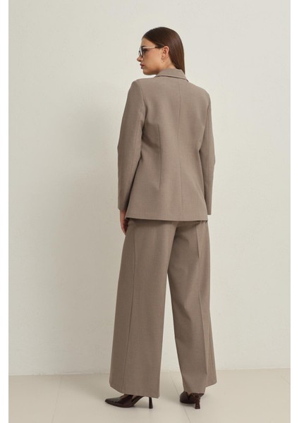 Vizon Cep ve Düğme Detaylı Basic Ceket indirimleri