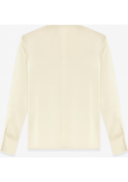 Krem Yakada Aksesuar Detaylı Uzun Kollu Rahat Kesim Bluz fiyatları