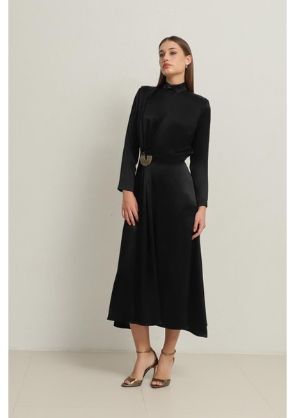 Siyah Belden Toka Detaylı Uzun Kollu Balıkçı Yaka Midi Boy Elbise fiyatları