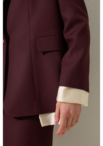 Bordo Cep ve Tek Düğme Detaylı Ceket fırsatları