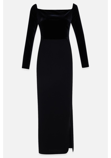 Siyah Omuz Detaylı Tam Kalıp Uzun Kollu Elbise