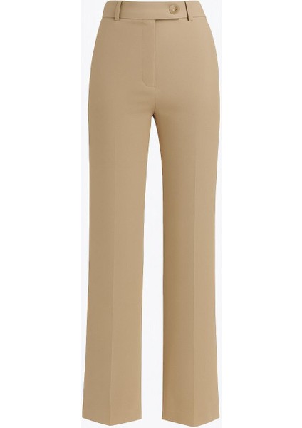 Bej Düğme Detaylı Tam Kalıp Pantolon