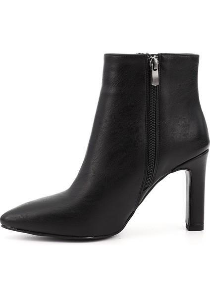 Kadın Siyah Fermuarlı Sivri Burun İnce Topuklu Bot modelleri