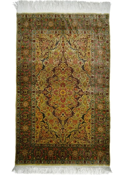 Saf Ipekten El Dokuma Madalyon Motifli Hereke Halısı 106X164 cm (1.74 M²)