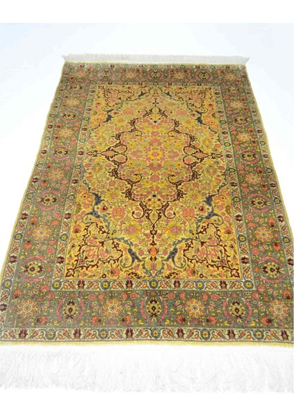 Saf Ipekten El Dokuma Madalyon Motifli Hereke Halısı 106X164 cm (1.74 M²) modelleri