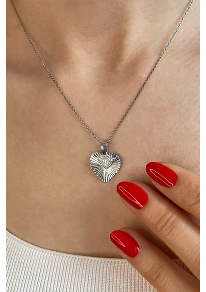 925 Ayar Gümüş Tasarım Kalp Kolye - 23181301 fiyatları