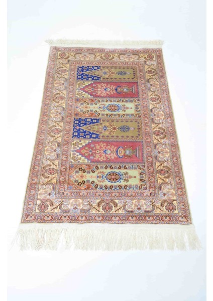 Saf Ipekten El Dokuma Mihraplı Aile Namazlığı Kayseri Halısı 72X109 cm (0.79 M²) fiyatları