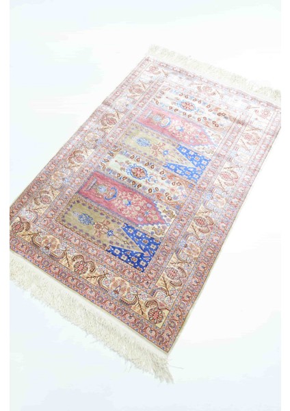 Saf Ipekten El Dokuma Mihraplı Aile Namazlığı Kayseri Halısı 72X109 cm (0.79 M²) fırsatları