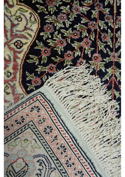 Saf Ipekten El Dokuma Mihraplı Namazlık Kayseri Halısı 74X125 cm (0.92 M²)