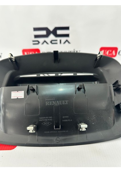 Navigasyon Çerçevesi - Renault Megane 3 Fluence 682701452R modelleri