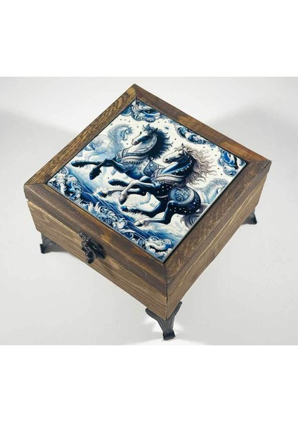 Koşan Atlar Motifli Ahşap Takı Kutusu