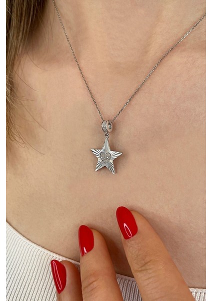 925 Ayar Gümüş Kalp Motifli Zirkon Taşlı Yıldız Kolye - 23181601 fiyatları