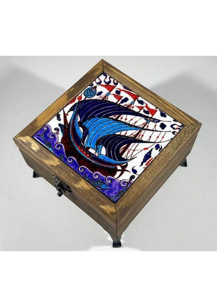Yelkenli Gemi Motifli Ahşap Takı Kutusu