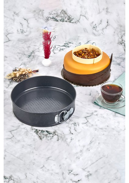 Planeta Kelepçeli Kek Kalıbı 18 cm