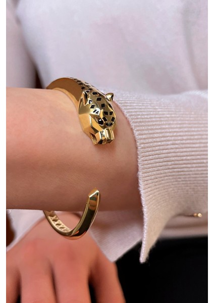 18K Altın Kaplamalı 925 Ayar Gümüş Panter Figürlü Kelepçe Bileklik - 45102501 modelleri