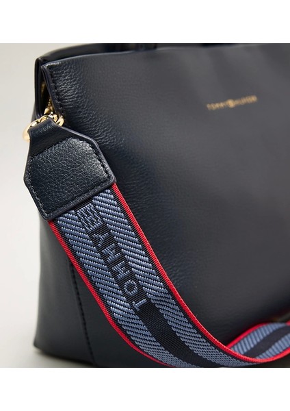 Th Logo Şeritli Mini Kadın Çanta AW0AW17694DW6 fırsatları