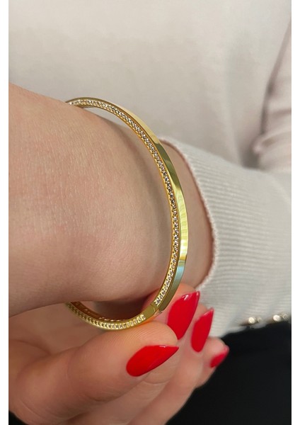 18K Altın Kaplamalı 925 Ayar Gümüş Zirkon Taşlı Kelepçe Bileklik - 45101500