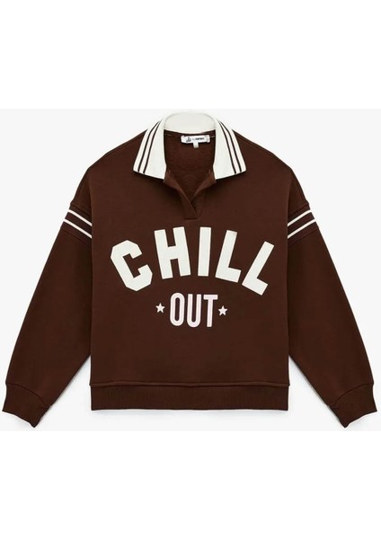 Baskılı Biyeli Oversize Polo Yaka Kahverengi Kadın Sweatshirt 6WAL10260IK modelleri