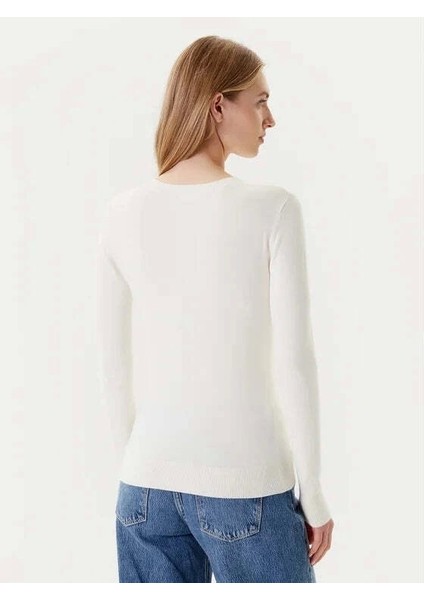Kiara Kadın Beyaz Triko W5YR23Z2NQ2-G012 modelleri