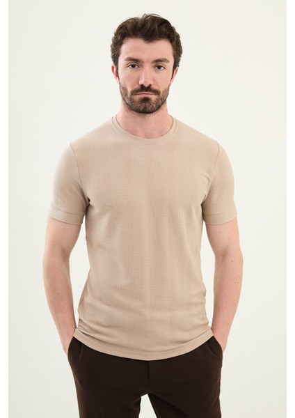 Desenli Bej Slim Fit Bisiklet Yaka Erkek T-Shirt