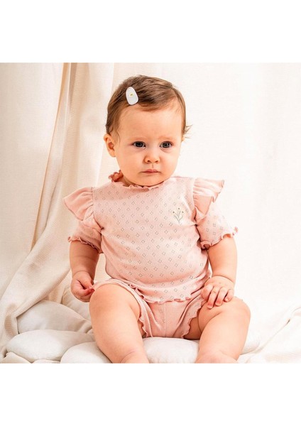 Kız Bebek Jakarlı Fırfırlı Nakış İşlemeli Kısa Kollu Şortlu 2'li Takım