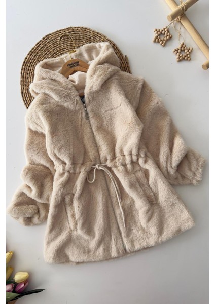 Belden Bağcık Detaylı Kapüşonlu Peluş Kız çocuk mont - Bej