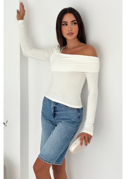 Kadın Madonna Yaka Bluz – Yumuşak Dokulu & Vücuda Oturan Kesim