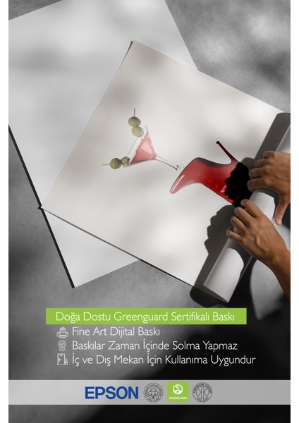 Çerçevesiz Poster, Kırmızı Çizme ve Martini, Salon Dekoru Poster No: 112513