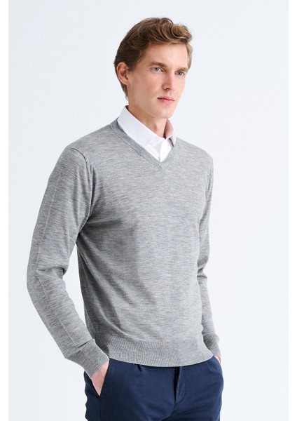 Erkek Gri V Yaka Yün Kazak modelleri