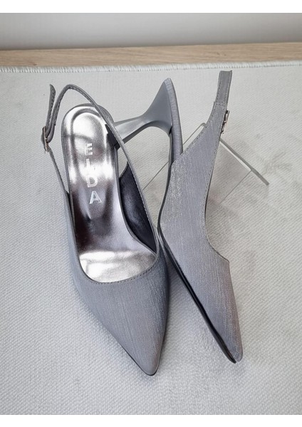 Yeni Sezon Platin (Gri) Renkli Simli Saten Ince Topuklu Abiye Kadın Ayakkabı Stiletto fırsatları