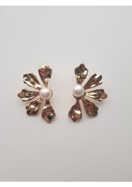 Çiçek Tasarımlı Pembe Küpe