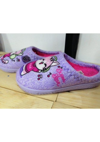 Yeni Sezon Kışlık Köpek Desenli Içi Pamuklu Kız Çocuk Ev Terliği modelleri