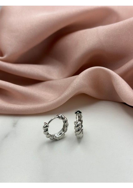 Gümüş Dikdörtgen Formlu Halka Çelik Küpe