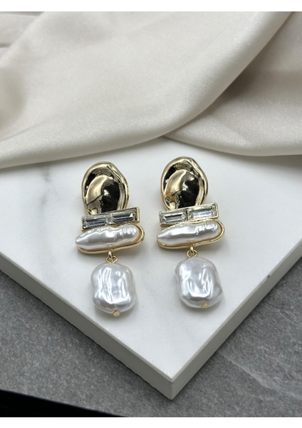 Gold Inci Detaylı Taşlı Sallantılı Çelik Küpe