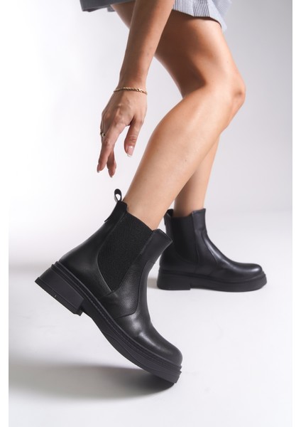 Gifnarra Kadın Chealsea Bot 0012700