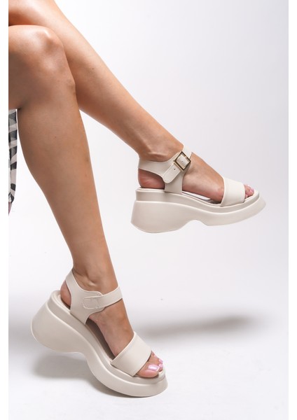 Evelsyra Kadın Sandalet 00129011 modelleri