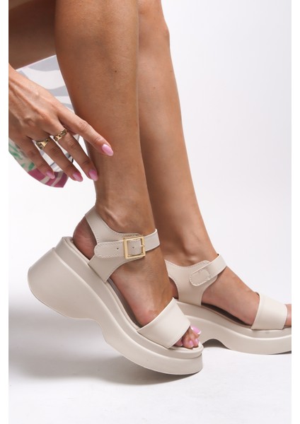 Evelsyra Kadın Sandalet 00129011 indirimleri