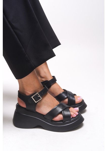 Elysthara Kadın Sandalet 00129021