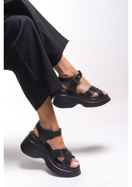 Elysthara Kadın Sandalet 00129021 modelleri