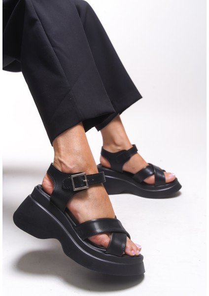 Elysthara Kadın Sandalet 00129021 fırsatları