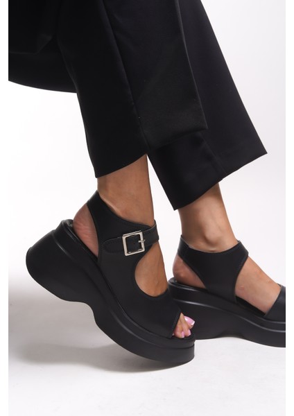 Quelaela Kadın Sandalet 0012906 indirimleri