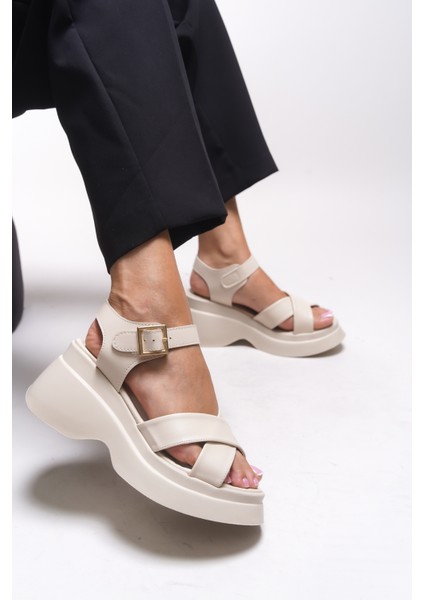 Elysthara Kadın Sandalet 00129021 fırsatları