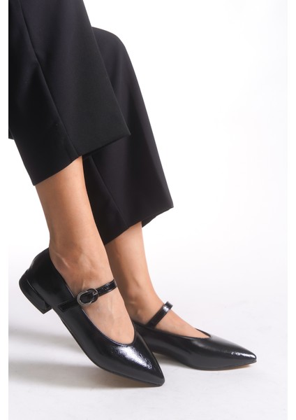 Kadın Sivri Burun Babet 0012501