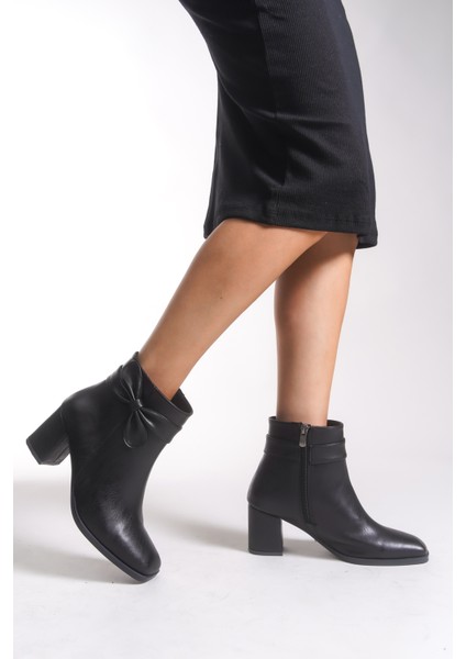 Kadın Fiyonk Detaylı Topuklu Bot 00121092 modelleri