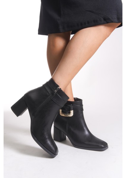 Kadın Toka Detaylı Topuklu Bot 00121050 fiyatları